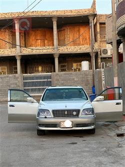 تۆیۆتا کراون